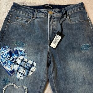 NWT  APNY Blue Women's Jeans with Heart Patches. Size 6.